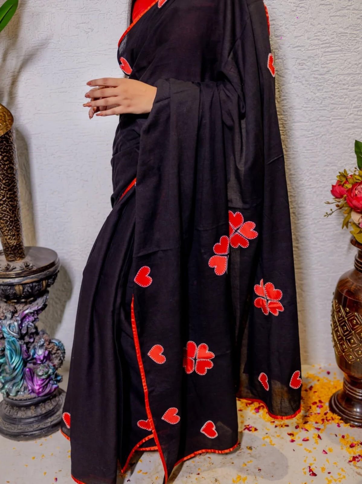 Mulmul Cotton Saree with Heart Patchwork - Image 2