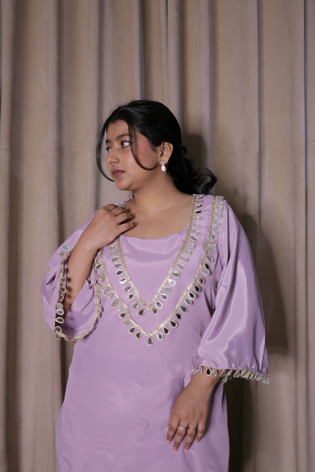 Rosewood Pink Farsi Salwar Suit with Elegant Mirror-Work Detailing - Image 3