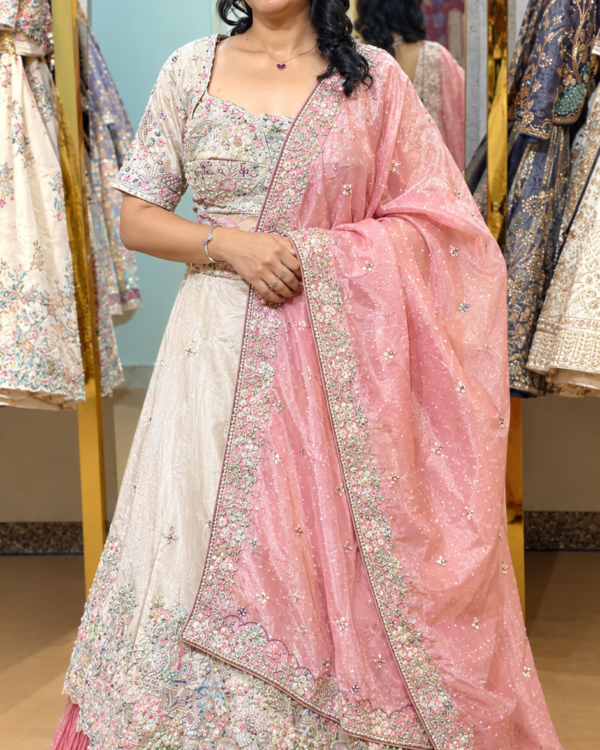 The Gulabi Noor Lehenga